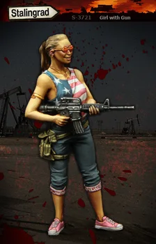 

Scale Models 1/35 Girl with GK Resin Model