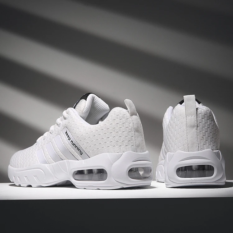 SNEAKERS (1)