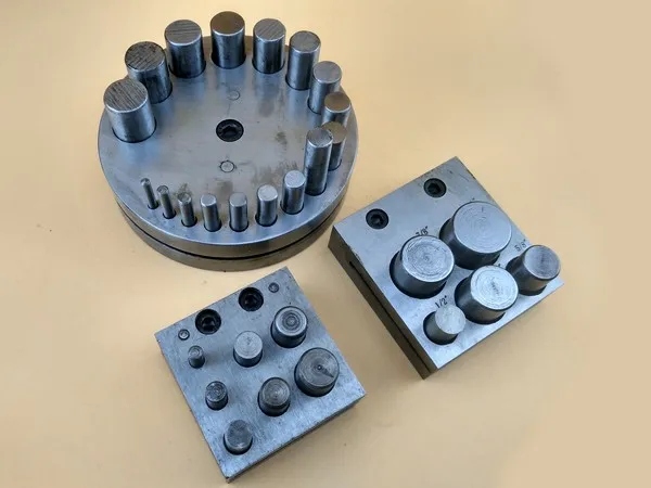 

Free Shipping Jewelers Disc Cutter 7 Hole/5 Hole Punch Set Metal Circle Cutting Punching Jeweler Tool