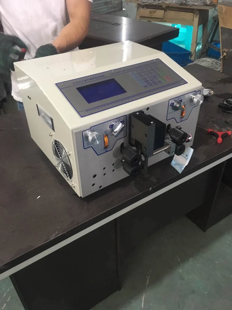 

SWT-508C automatic computer machine cable cutting machine 0.1 to 2.5mm2