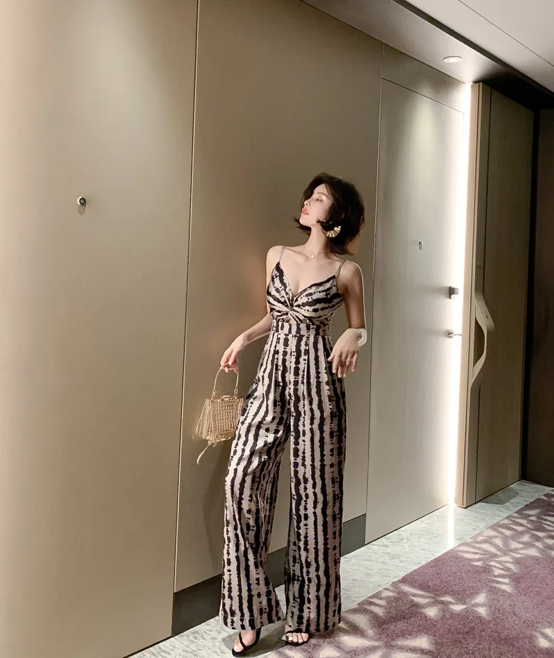 2019 New Women Summer Beach Style Holiday Polyester V-neck Full Length Hollow Out Sling Leopard Print Jumpsuits 2019 New Women Summer Beach Style Holiday Polyester V-neck Full Length Hollow Out Sling Leopard Print Jumpsuits
