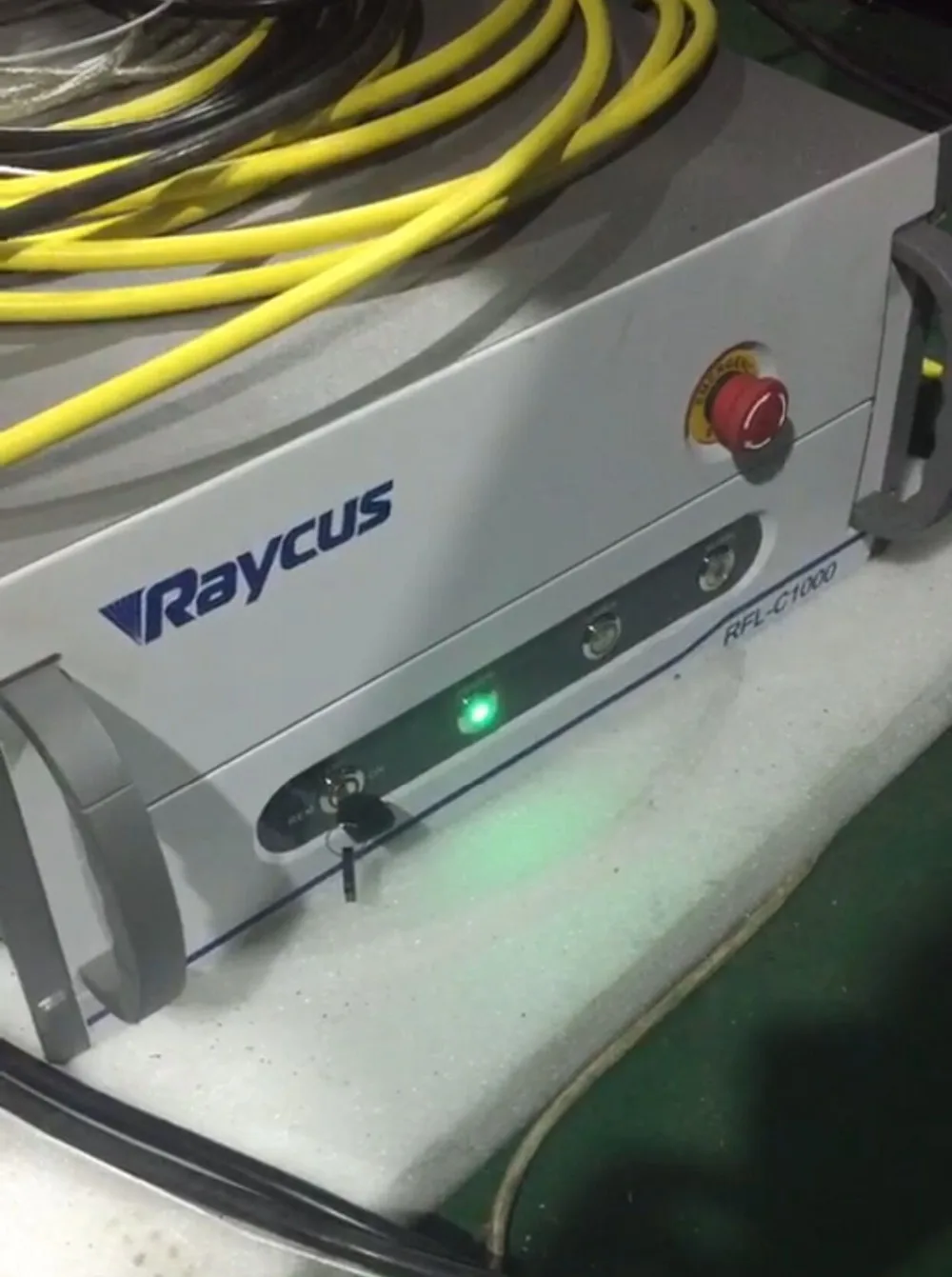 Китай лазерное производство Raycus RFL C500 волоконный лазерный источник на волоконной