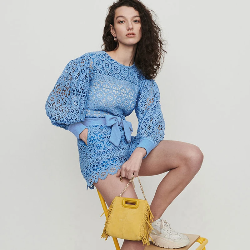 

2019 Runway Spring Playsuits Women Elegant Hollow Out Lantern Sleeve Lace Playsuits Female Office Lady Clothing