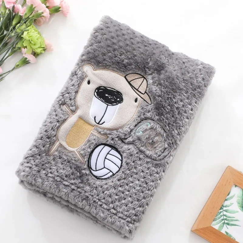 

Pineapple Plaid Velvet Baby Blanket Cartoon Embroidery Children Travel Fleece Mesh Portable Travel Aircraft Sofa Cover Blankets