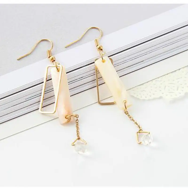 

Fashionable Women Drop Pendant Earrings European Style Geometric Nature Design/Shell Gold Earrings Drop Earrings Ethnic Earrings