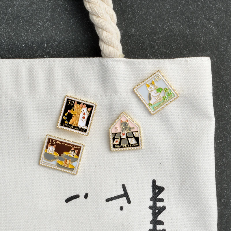 

4pcs/set Cartoon Cat Kitten Brooch Metal Kitten Photo Pins Buckle Denim jacket Shirt Collar Lapel Pin Badge Jewelry Gift for kid