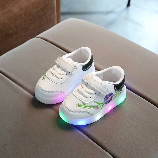 

Luminous flower embroidery sneaker child shoes female child sneaker baby first walker boy trainer girl tenis with light