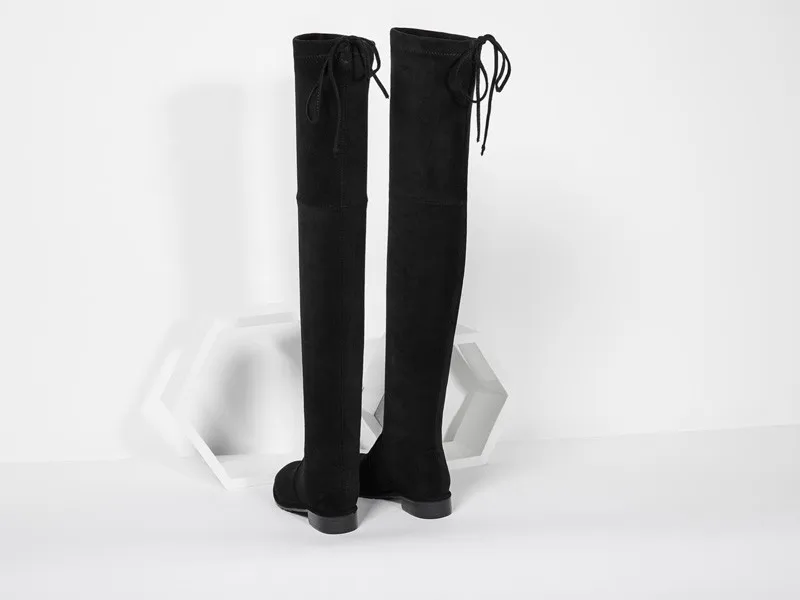 Сапоги до бедра из эластичной ткани; Женская осенне-зимняя обувь на низкой подошве; модные женские сапоги выше колена с перекрестными ремешками; цвет черный, серый; A288