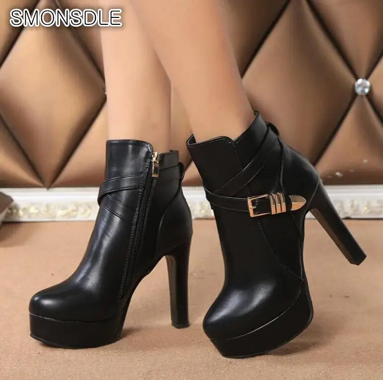 

2019 fashion round head boots women's autumn and winter new waterproof platform thick high heels Korean version of Martin boots