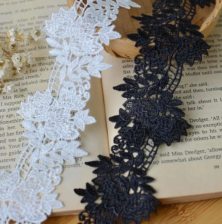 

2019 Hot Sale 2 Yards per Lot Embroidery Lace Guipure Fabric White Black Lace Trim Applique Sewing Craft Material 5cm