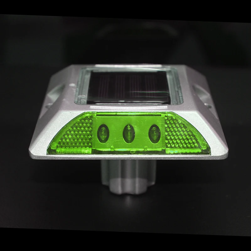 Flashing mode Green color Solar Aluminium Road Stud
