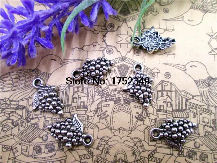 

15pcs--Bunch of grapes Charms, Antique silver Grapes charm Pendants 26x14mm