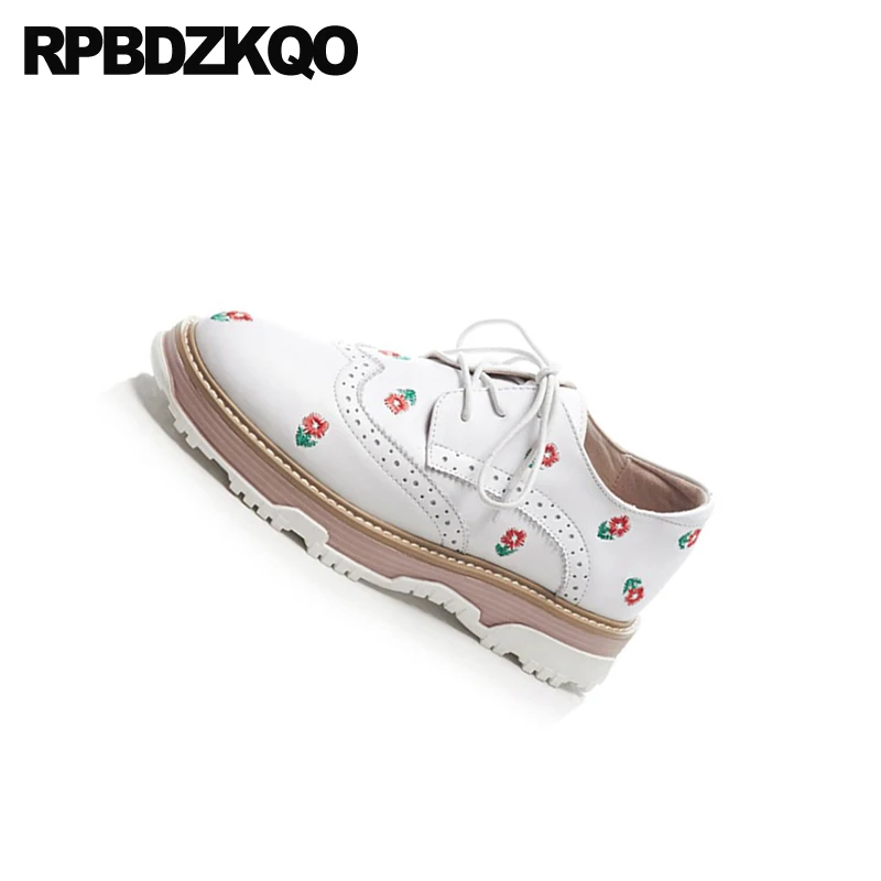 Женские лакированные полупрозрачные броги в стиле Харадзюку модельные белые
