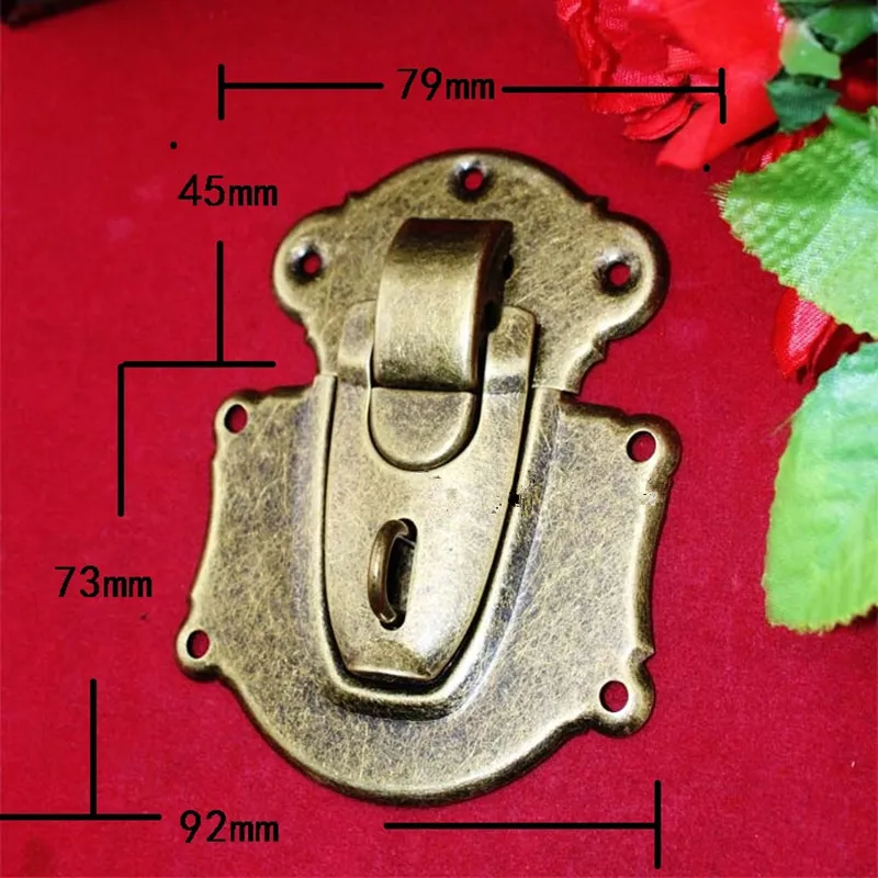 

Antique Iron Jewelry Box Padlock Hasp Locked Wooden Wine Gift Box Handbag Buckle Hardware Accessories,Bronze Tone,92*118mm,1Set