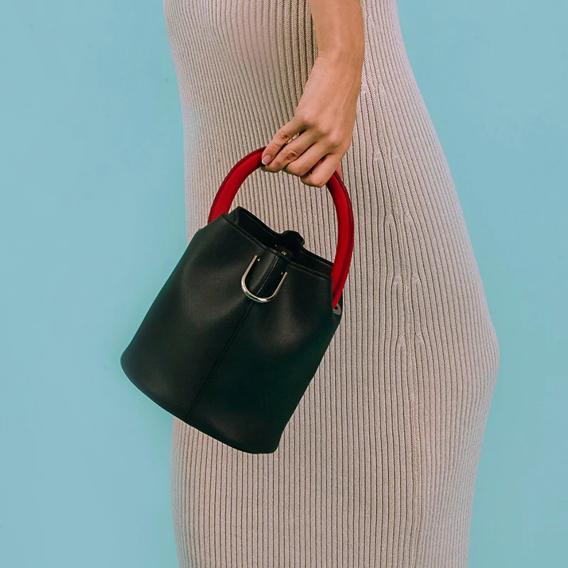 2018 Fashion Scrub Women Bucket Bag Vintage Tassel Messenger Bag High Quality Retro Shoulder Bag Simple Crossbody Bag Tote
