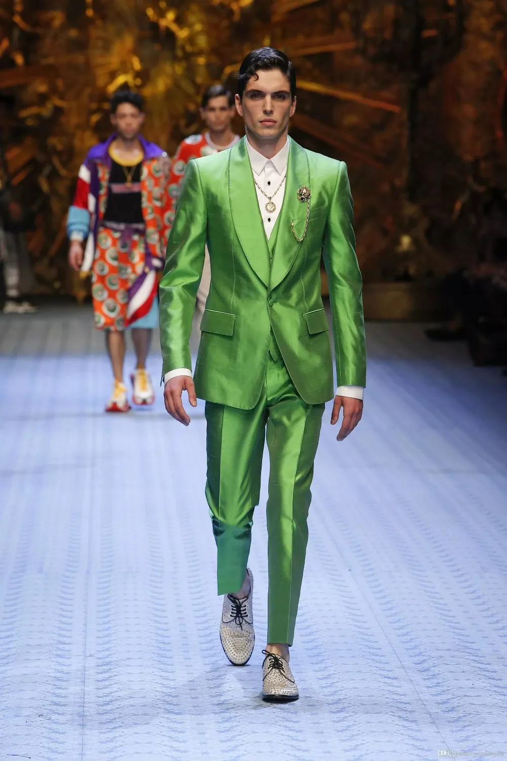 fashion-shiny-green-groom-tuxedos-excellent.webp