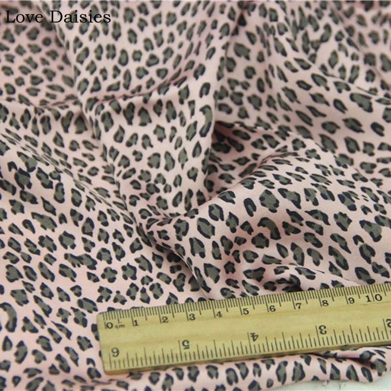 Вискоза розовый леопард тонкий мягкий тонкий гладкий шелк ощущение ткани для DIY летняя одежда платье рубашка ручная работа ночная рубашка
