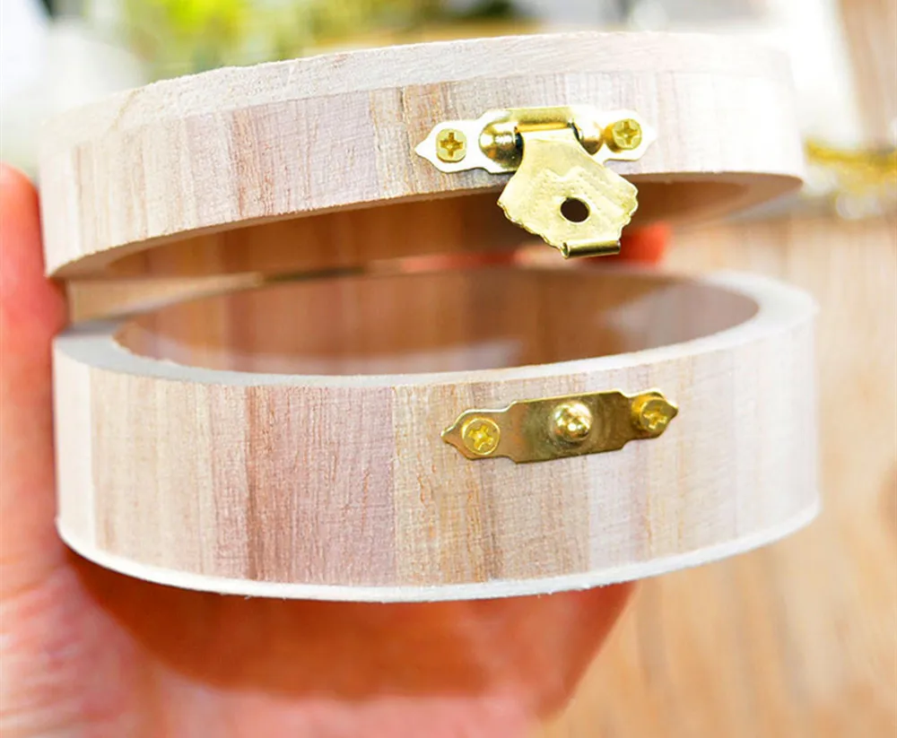 

Round wooden jewelry box box Boutique gift wooden box as a gift jewelry box storage jewelry