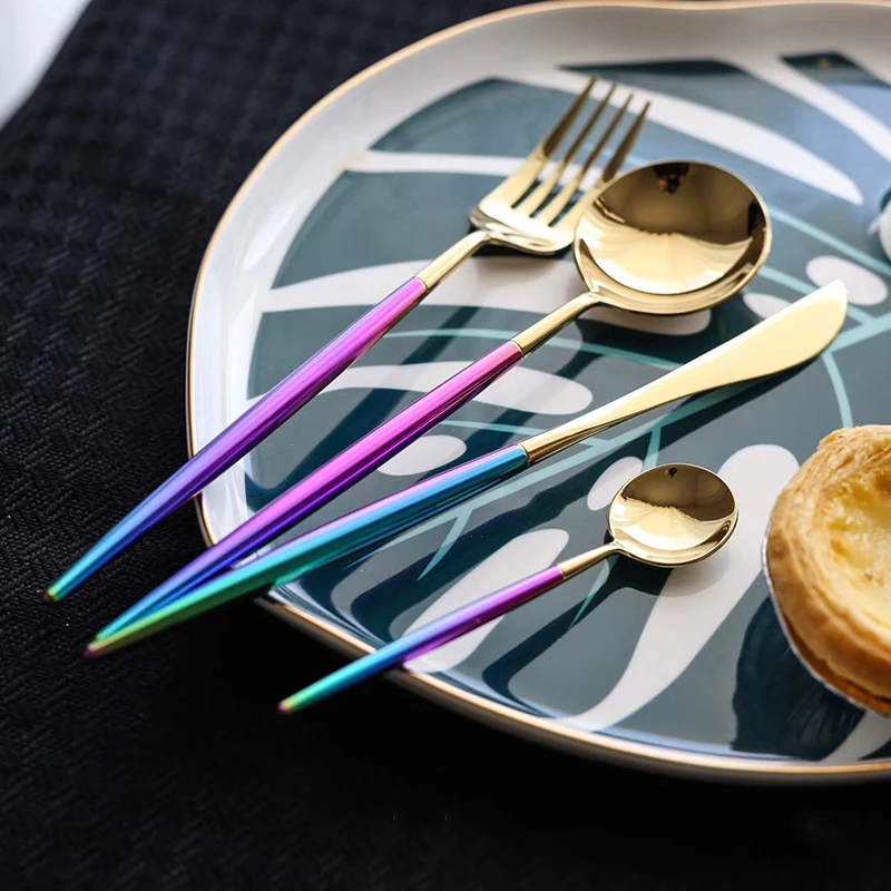 Flatware set (9)