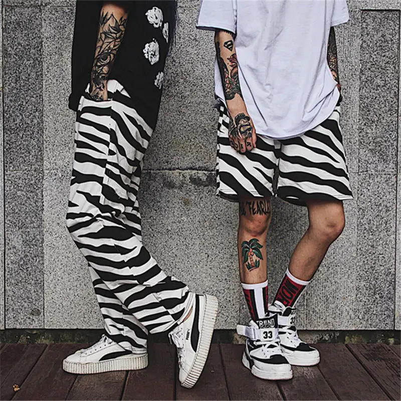 

Harajuku BF Retro Zebra Hip-hop Loose Shorts 2019 Summer New Men and Women Couple Casual High Waist Shorts