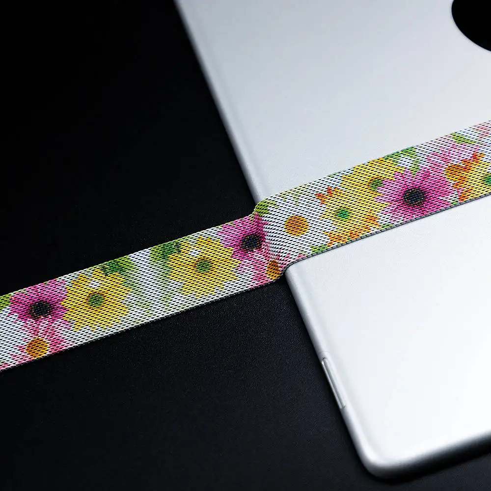 Excellent Milanese loop For Apple Watch band strap apple watch 4 band 44mm 40mm iwatch 3 2 1 42mm/38mm Better material Process - Цвет ремешка: Chrysanthemum