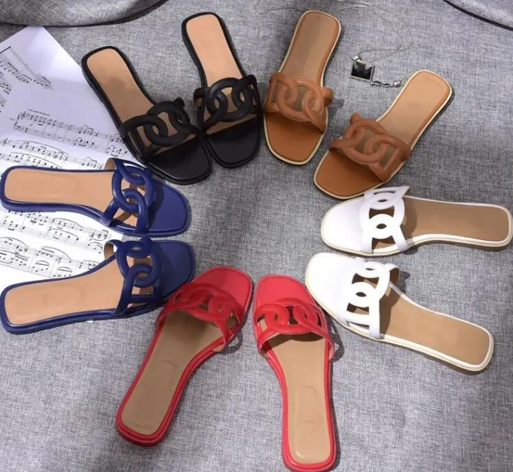 

New Arrival European Design Fashion Summer Leather Flat Slippers Open Toe Outdoor Sandals Women