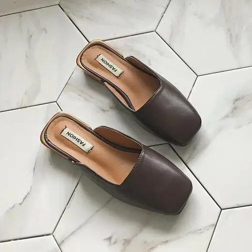 Женская обувь; шлепанцы без задника в горошек; zapatos mujer; коллекция года; сезон лето; модные шлепанцы с квадратным носком; тапочки с закрытым носком; лоферы; цвет черный, белый - Цвет: Коричневый