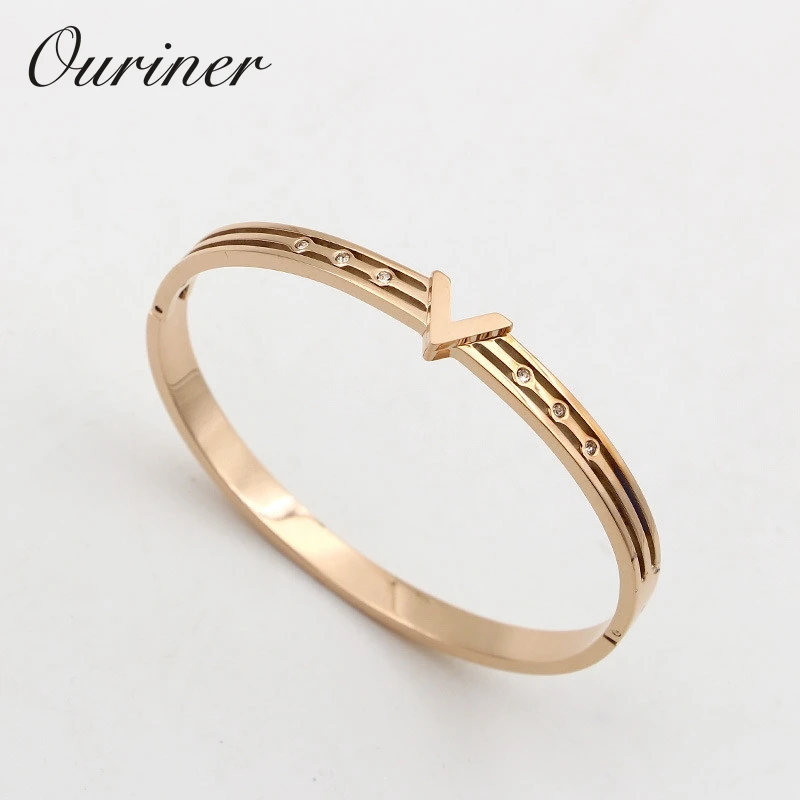 

Classical Letter V Bracelets Rose Gold-Color Crystal Bangles Stainless Steel Bangle Lover Bangles Pulseiras Wedding Women 108-1