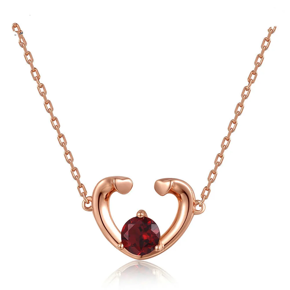 

S925 Silver Natural Red Garnet Core Clavicle Chain Necklace Japanese and Korean Light Luxury Jewelry