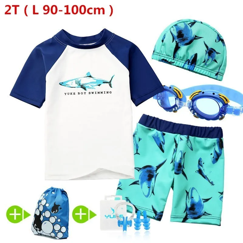 Для маленьких мальчиков, одежда для купания, детские плавки для купания, сёрфинга Костюмы 4 шт. очках Купальник "Акула" детская пляжная одежда, защита от УФ для Летние Боди - Цвет: 4Pcs Shark Suit