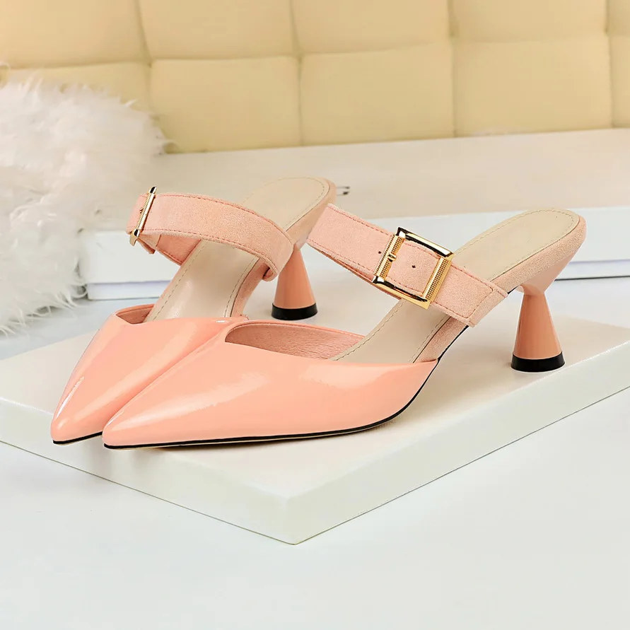 Летние женские туфли без задника на низком каблуке 6 см с пряжкой; сланцы без задника; женские желтые тапочки на необычном каблуке; модные розовые туфли с острым носком - Цвет: Pink