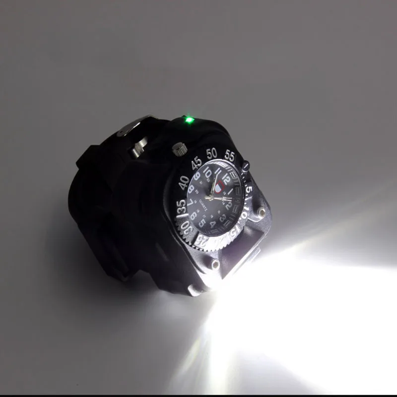3in1 مصباح LED فائق السطوع ووتش مضيا الشعلة أضواء البوصلة في الهواء الطلق الرياضية أزياء رجالي للماء قابلة للشحن ساعة معصم مصباح