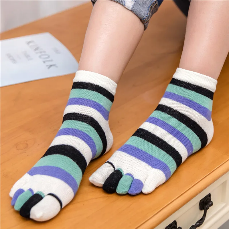 Japen моды Симпатичные Stripes Для женщин носки пять пальцев носки женские хлопок короткие носки без пятки Kawaii 3 пары