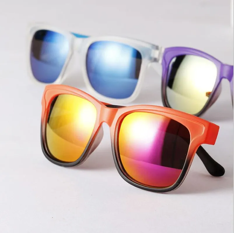 

KDDOU 2017 Brand designer ladies sunglasses Fashion multi-color sunglasses sports glasses retro square sunglass Polarized KD-89