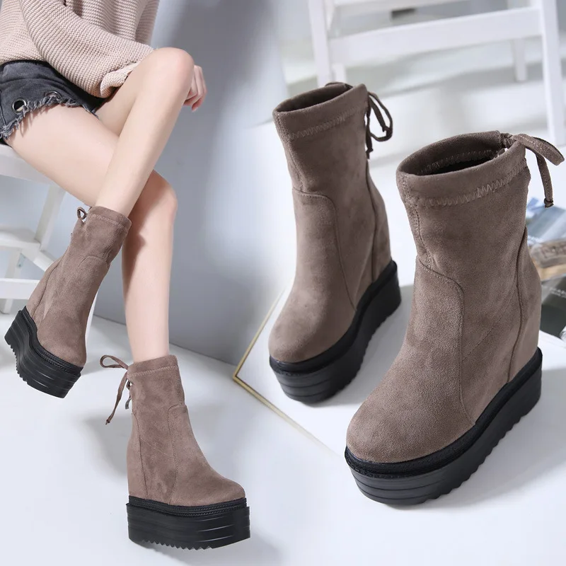 

2018 autumn and winter new height increase short boots female muffin thick versatile non-slip back strap women's boots.