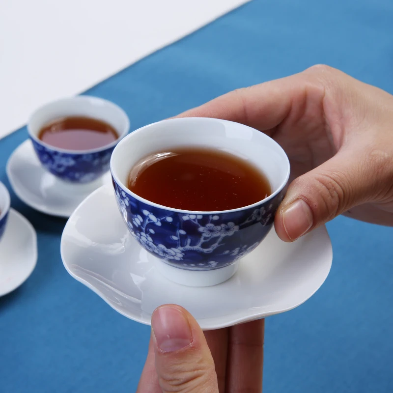 

Blue And White Ceramic Teacups Chinese Kung Fu Tea Cup Sets Chinese Tea Service Household Heat Resistance Tea Cups Porcelain Mug