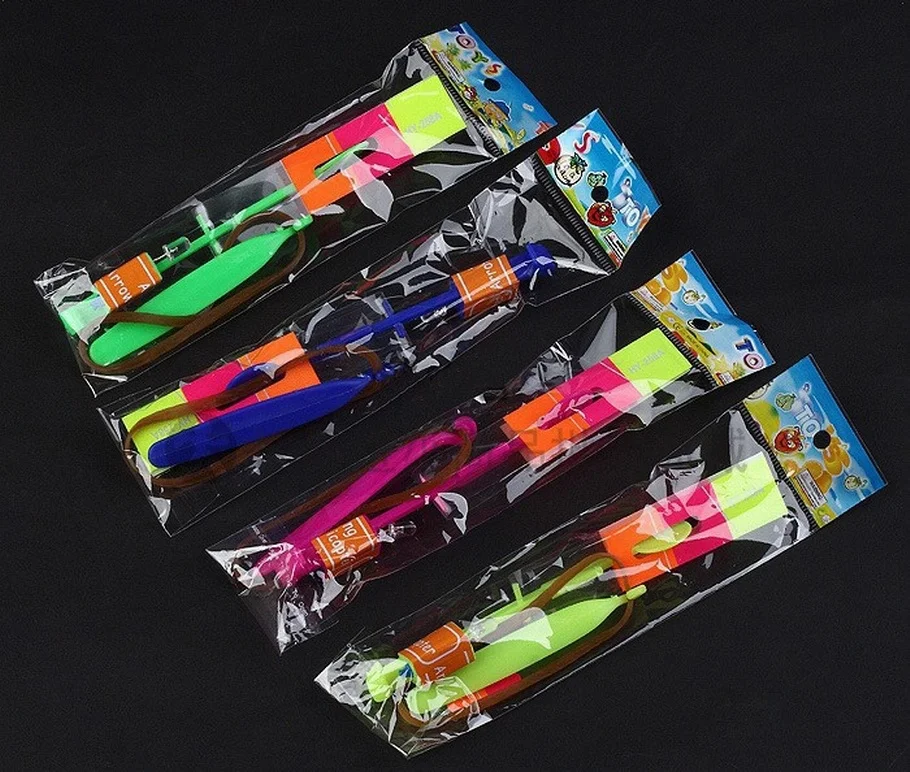 

(300 pieces/lot) Double Flash Copter Christmas Gift LED Arrow Flare Glow Amazing Helicopter flying arrow disk