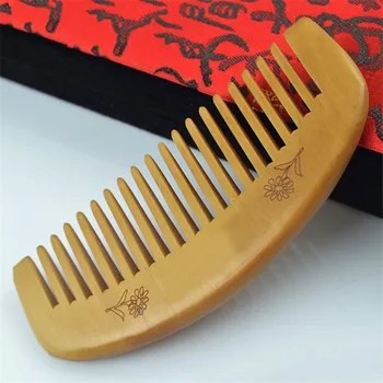 

1pc Curved Shape Of Natural Combs Sandalwood Popular Natural Health Care Comb Anti-static Peach Wood Hair Comb