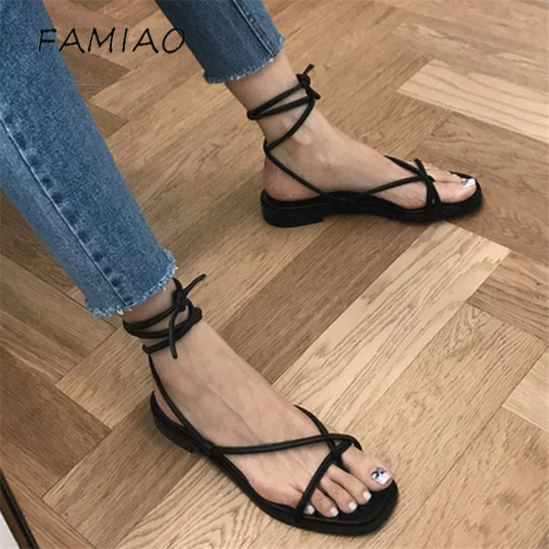 FAMIAO 2018 Summer New Gladiator Sandals Women Narrow Band Flip Flop