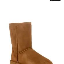 Угги; классические сапоги; ногам удобно и тепло благодаря подкладке Borrego