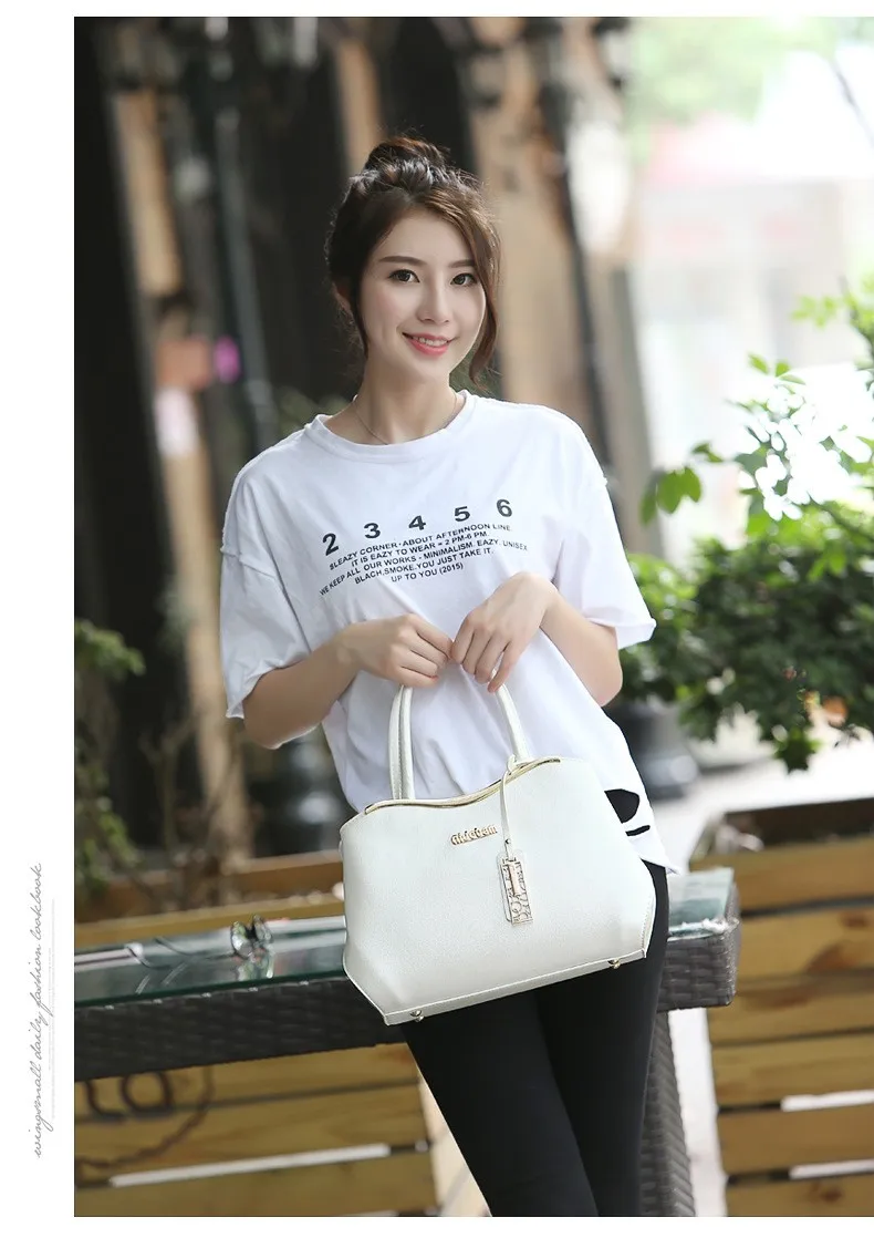 3089635104_1925830544