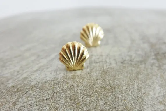 

small Sea Shell Earrings Seashell Stud Earrings Beach Conch Earrings Nautical Ariel Mermaid Studs Jewelry
