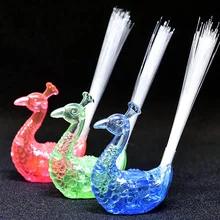 Светящиеся Игрушки Кольцо Новые Вечерние светящиеся Пальчиковый светильник сувениры красочный светящийся Павлин Форма Пальчиковый светильник-излучающий детские игрушки