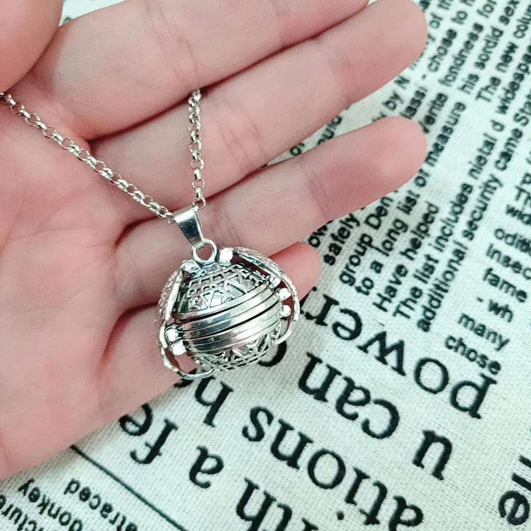 

Magic Photo Pendant Memory Floating Locket Necklace Plated Angel Wings Flash Box Fashion Album Box for Women Baby Photo