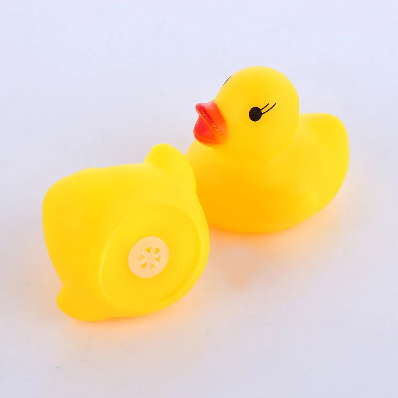 100pcs Lovely 4x4cm Rubber Ducks Float Squeeze Sound Squeaky Bath