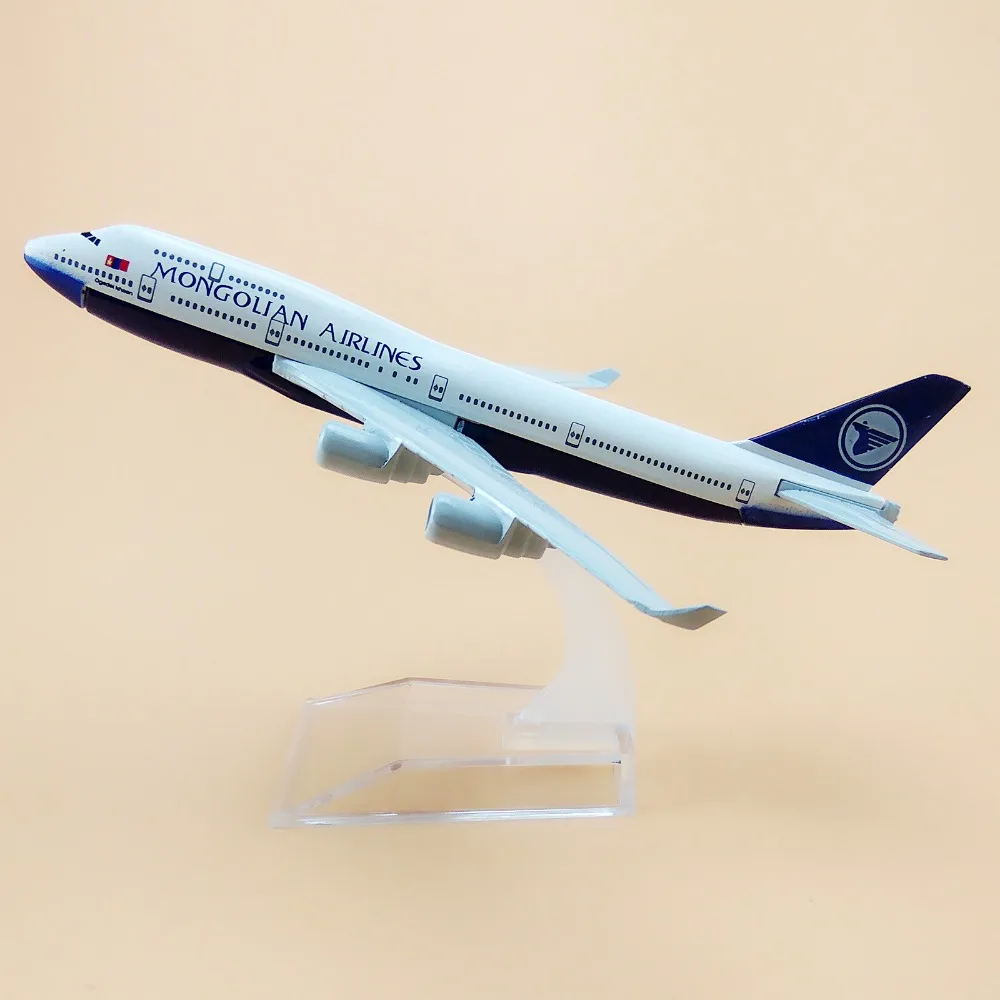 Металлические модели боинг 747. Cm air. Самолет моделька 747. Cm air. Самолеты боинги все модели.