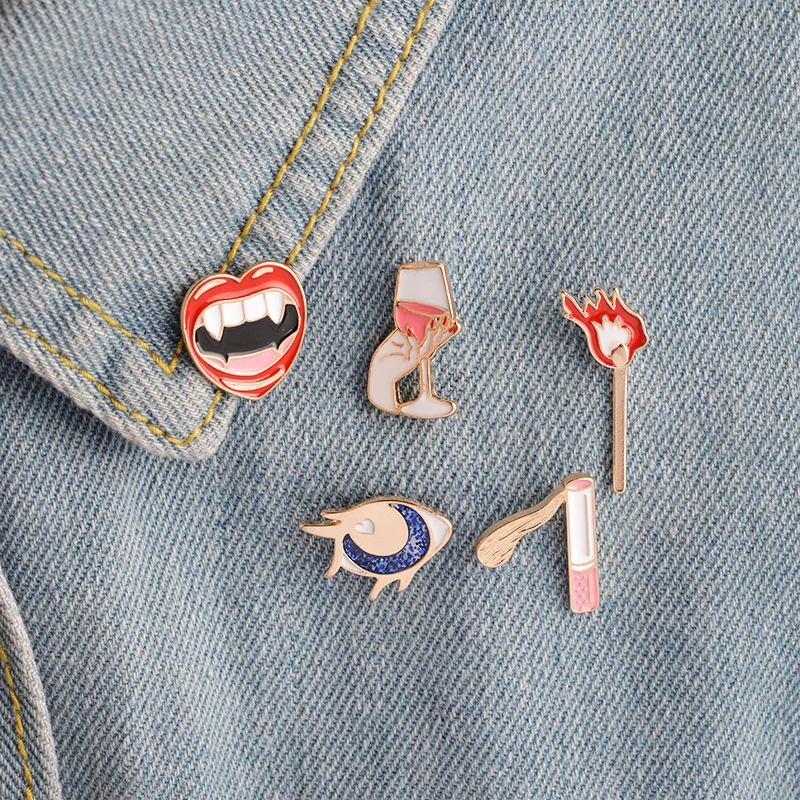 

Fashion Cute Cartoon Brooch Pins The Human Organs Medical Brain Eye Heart Enamel Lapel Pins Badge for Women Girls Clothing