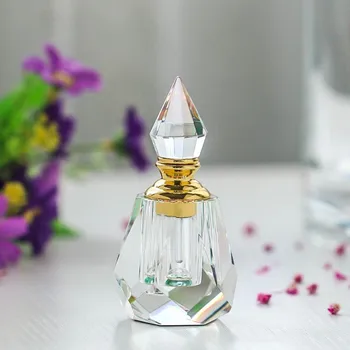 

H&D 4ml Clear Vintage Crystal Pyramid Perfume Bottle Empty Refillable Essential oil Container Home Decoration Wedding Favors