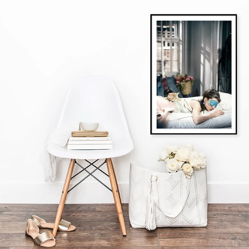 Beauty in bed canvas painting home decoration