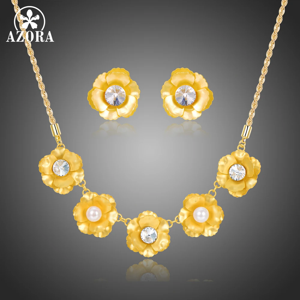 flower design gold necklace